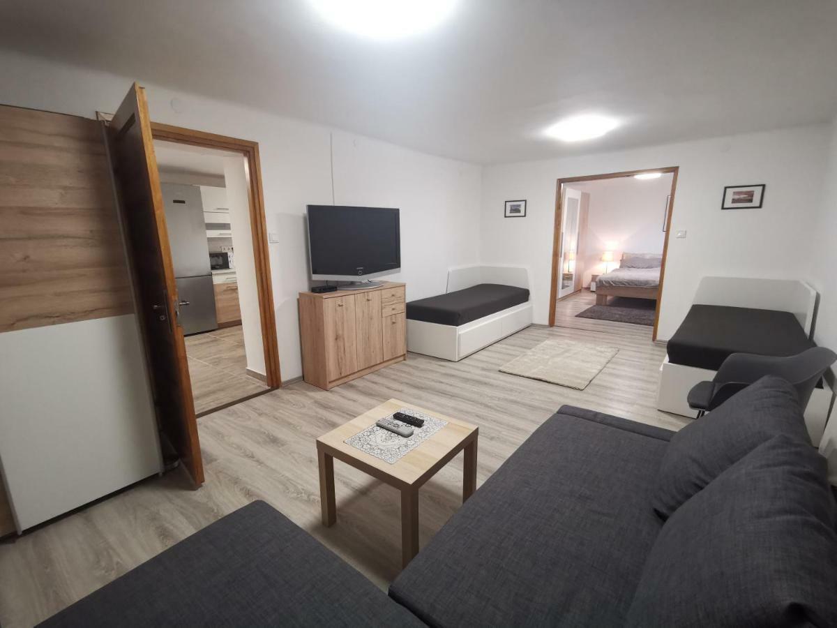 Szent Erzsebet Apartmanhaz Kecskemét Eksteriør bilde